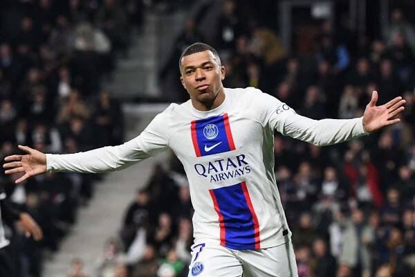 Mbappé se rozhodne před ME. Na Euro přijedu s čistou hlavou, hlásí