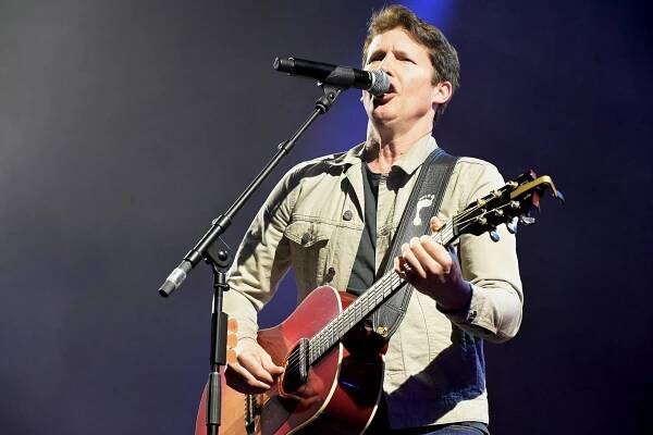 Foto: James Blunt, Forum Karlín, Praha, 4. 3. 2024