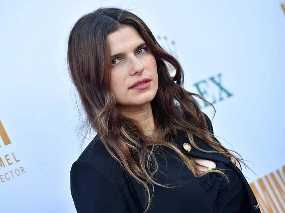 'Pam & Tommy': Lake Bell's nude photo leak influenced her directing