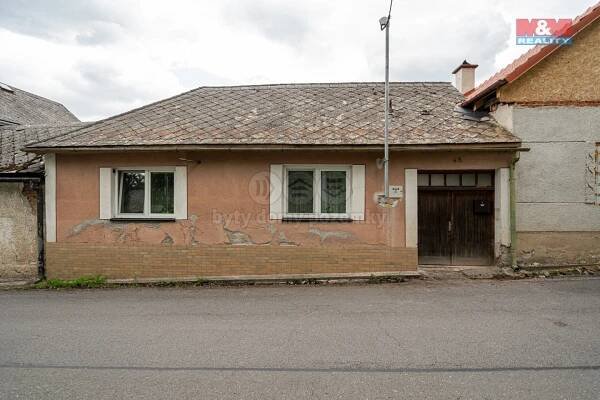 Prodej rodinného domu, 2233 m2, Vranová Lhota