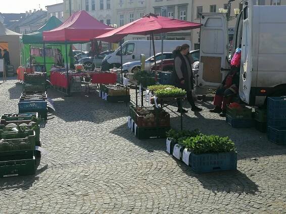 Vyškovské trhy znovu obsadily náměstí. Podívejte se na nabídku prodejců