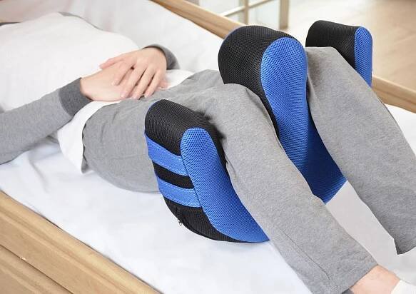 Pomůcka k otáčení a rehabilitaci pacienta