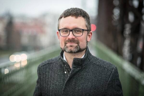 Diskuze - Mikuláš Peksa varuje: Energošmejdi zneužívají krachu Bohemia Energy, nenechte se nachytat