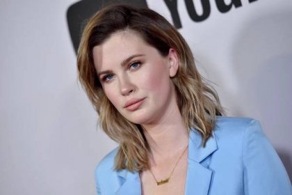 Ireland Baldwin Shares New Photos of Baby Holland After Trying to Delete Instagram