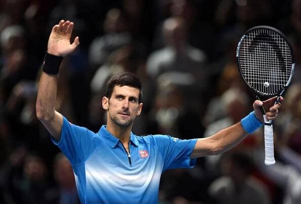 Souboj švýcarských tenistů ovládl Federer. Ve finále Turnaje mistrů narazí na Djokoviče