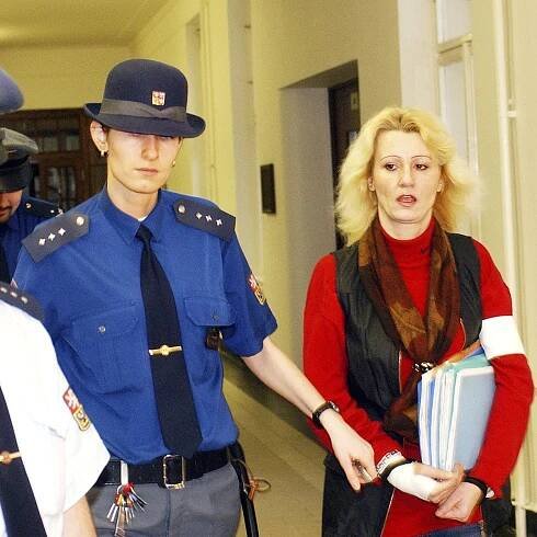 Zrůdy v sukních: Lesbická prostitutka Jaroslava vraždila muže bez jakékoliv lítosti