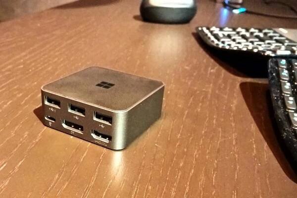 Microsoft Display Dock bude za 99 dolarů. Jak funguje?