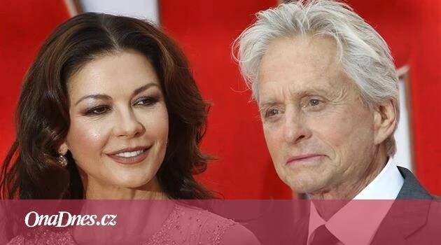 Zeta-Jonesová: Lidé v manželství strašně rychle házejí ručník do ringu - iDNES.cz