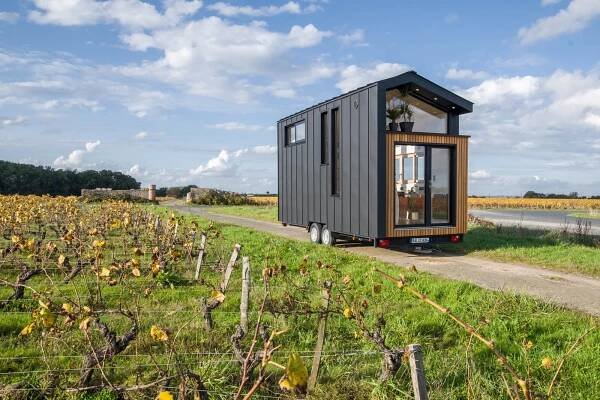 Tiny house - Černý hliník a cedrové dřevo - Tiny house prodej
