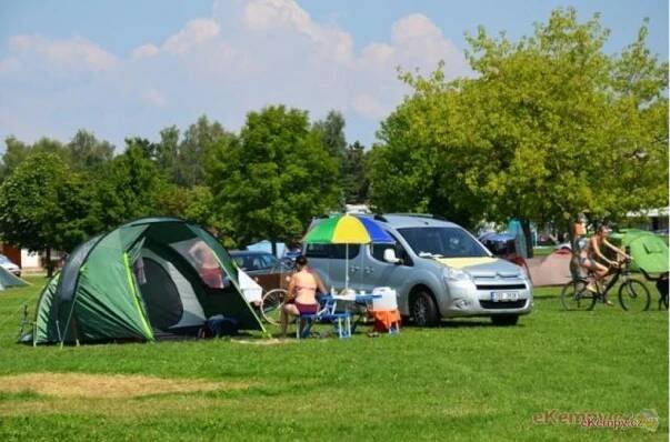 Nejlepší kempy Královéhradecký kraj | eKempy.cz > autokempy, apartmány, bungalovy, mobilní domy, chatky, ubytování v ČR
