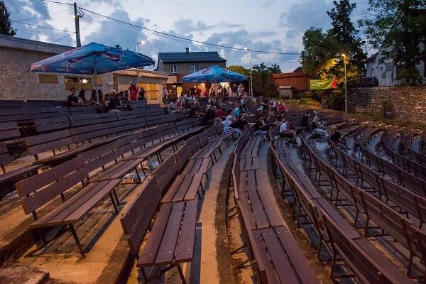 Kazma zaplnil berounské letní kino. Rekordní návštěvnost ale nepřekonal