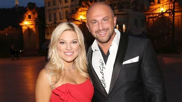 Eva Perkausová a její partner Ivan Hecko (27. srpna 2019)