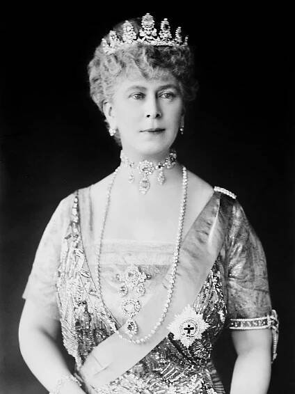 Historický snímek 'Královna Marie z Tecku, matka Eduarda VIII.' - Bejvávalo.cz