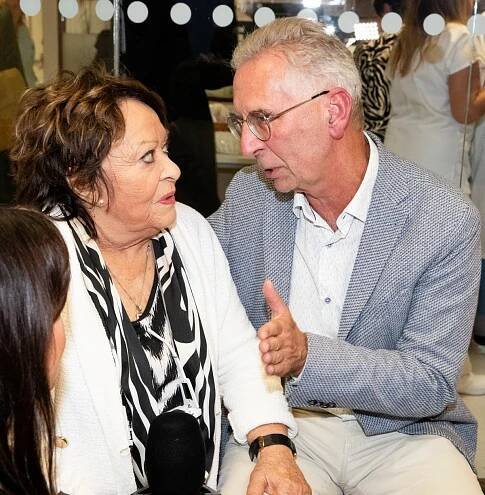Výstava prof. Neužila: Jiřina Bohdalová a prof. Petr Neužil