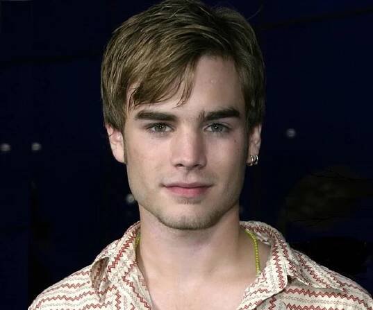David Gallagher Biography - Facts, Childhood, Family Life & Achievements