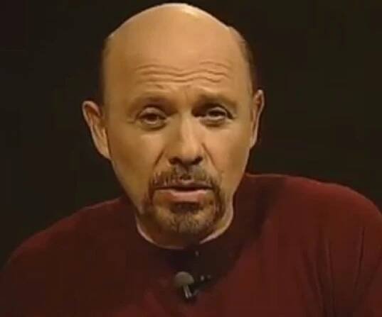 Hector Elizondo Biography - Facts, Childhood, Family Life & Achievements