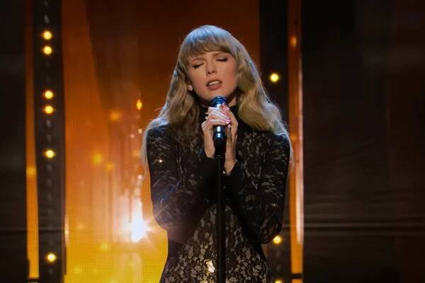 Taylor swift acting