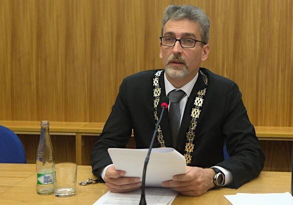 Čím se baví olomoucký primátor? Miroslav Žbánek promluvil o soukromí i Babišovi