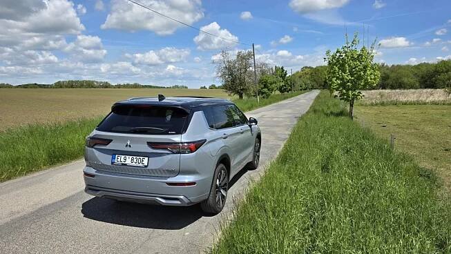 Test Mitsubishi Outlander PHEV