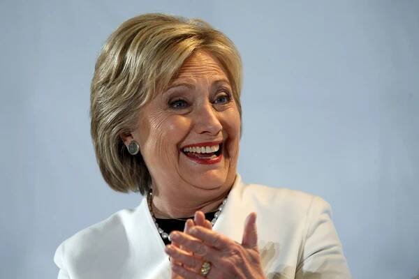 Hillary Clintonová se po nemoci vrátila do kampaně