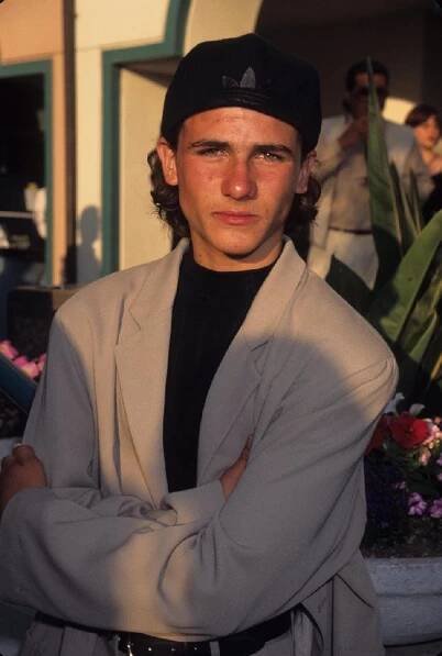 FOTO: Jeremy Jackson zazářil v Pobřežní hlídce jako malý kluk. – stránka 9