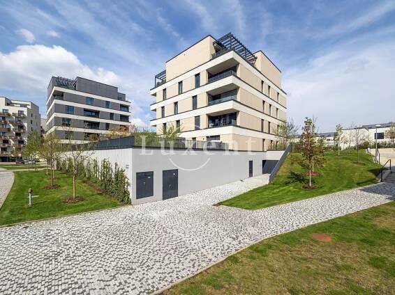 Pronájem bytu 2+kk/T/GS, 57 m2, Praha 5 – Jinonice | Luxent