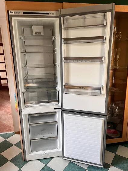 Kombinovaná chladnička SIEMENS KG39EAL40 s mrazákem | Aukro