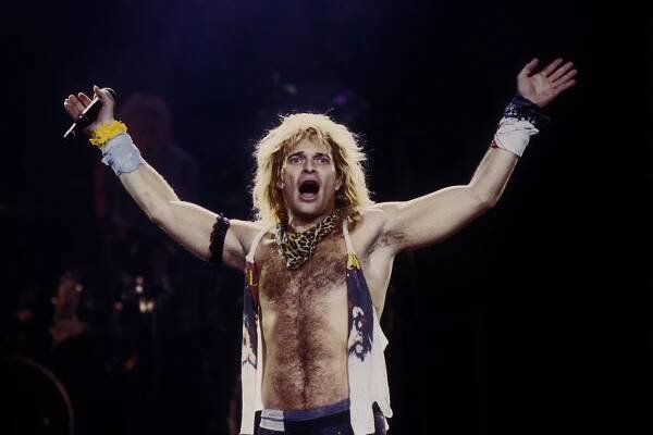 Look at all the people here tonight, Diamond Dave lights up the room in 1988