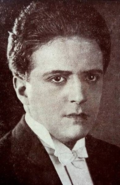 File:Hugo Haas 1925.jpg - Wikimedia Commons