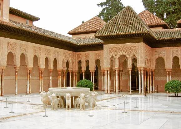 best places to visit in spain / granada