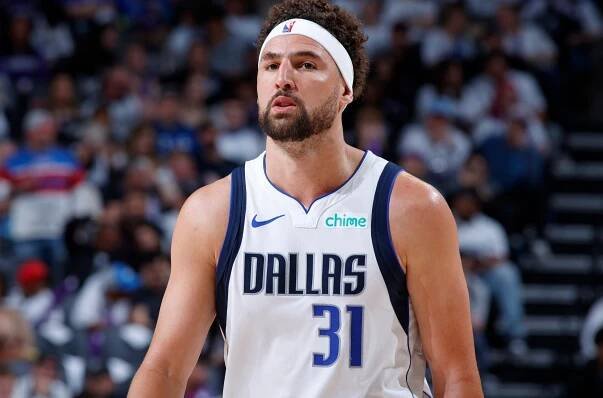SACRAMENTO, CA - APRIL 16: Klay Thompson #31 of the Dallas Mavericks looks on during the game against the Sacramento Kings during the 2025 SoFi Play-In Tournament on April 16, 2025 at Golden 1 Center in Sacramento, California. NOTE TO USER: User expressly acknowledges and agrees that, by downloading and or using this Photograph, user is consenting to the terms and conditions of the Getty Images License Agreement. Mandatory Copyright Notice: Copyright 2025 NBAE (Photo by Jack Arent/NBAE via Getty Images)