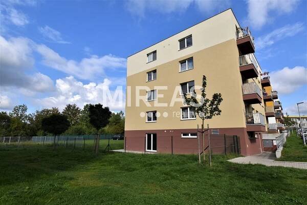Pronájem Byt 3+kk, Armádní, Milovice - Mladá, okres Nymburk