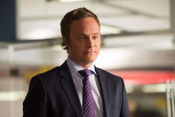 Necessary Roughness - Sucker Punch - Z filmu - David Anders