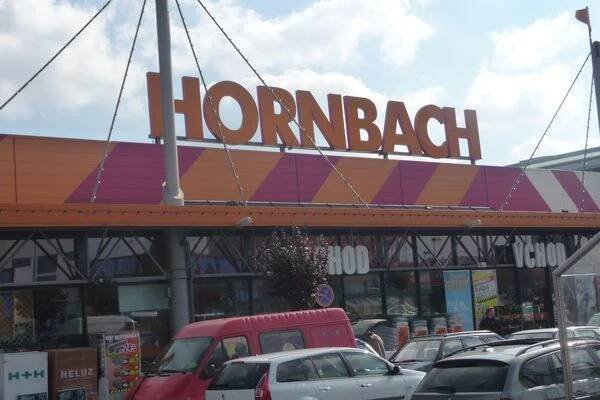 HORNBACH foto 1