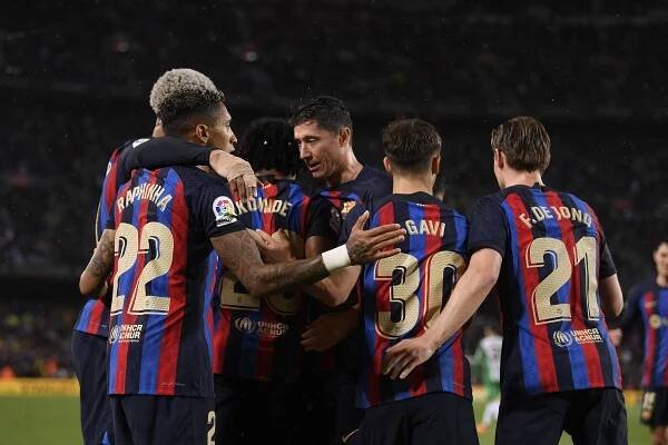 Barcelona v dalších problémech. Chybí finance k registraci hráčů