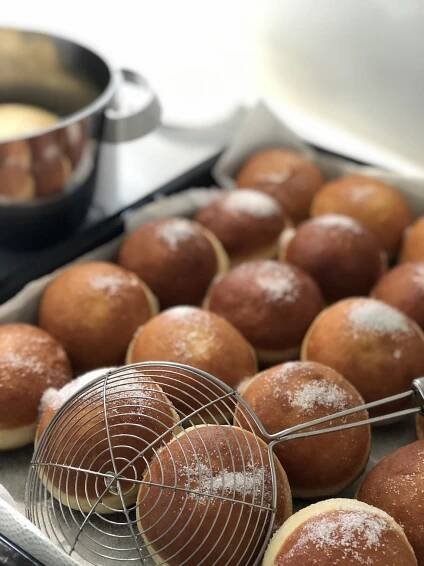 Masopustní koblížky podle cukráře Josefa Maršálka: Postup krok za krokem!