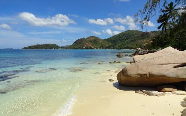 Anse Takamaka Beach / Praslin / Seychelles