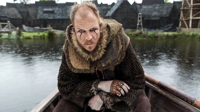 Floki (Gustaf Skarsgard)