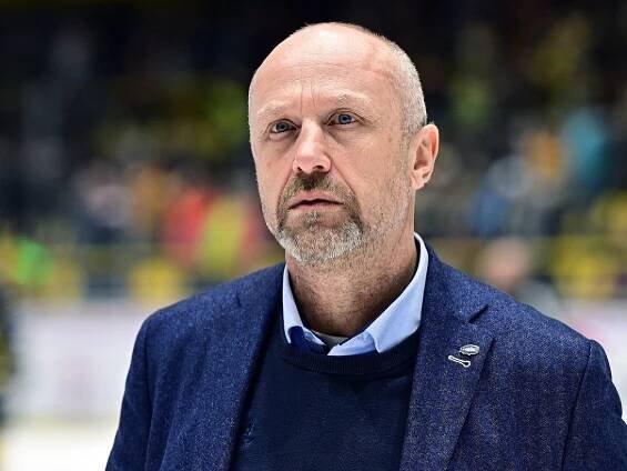 Pred týždňom skončil v extralige: Český tréner dostal ponuku zo zámoria, neváhal ani sekundu
