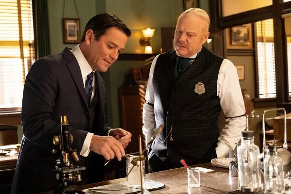 Případy detektiva Murdocha - Kreslená krví - Z filmu - Yannick Bisson, Thomas Craig