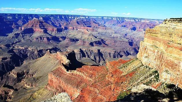 Na západě USA hoří dva národní parky. Jedním z nich je Grand Canyon