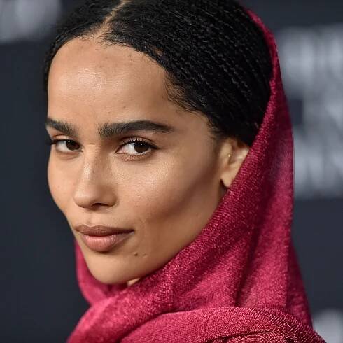 You Have to See Zoë Kravitz's Electric Blue Bob in the 