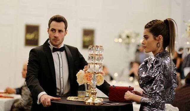 Láska a nenávist Istanbulu - Epizoda 21 - Z filmu - Mehmet Ozan Dolunay, Simay Barlas