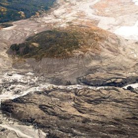 Receding glacier causes immense Canadian river to vanish in four days