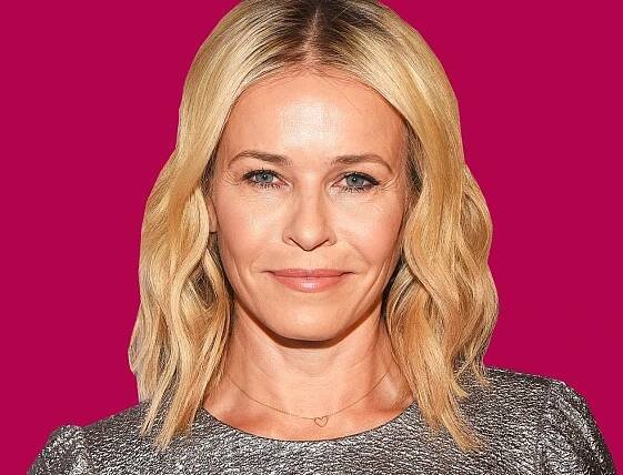Chelsea Handler's Lunge Variation Will Set Your Glutes and Thighs on Fire
