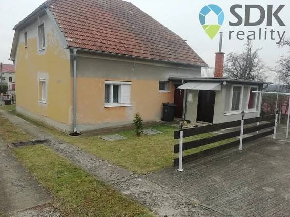 Prodej rodinného domu 2 x 2+1, obec Svárov, okres Uherské Hradiště