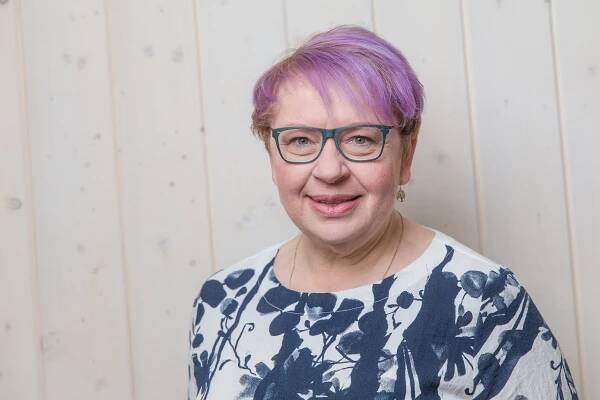 Mirka van Gils Slavíková - Peče celá země - Promo