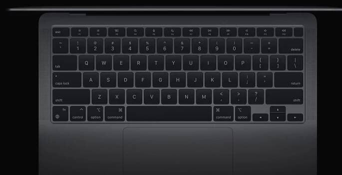 Nový MacBook Air se dočkal mírné úpravy klávesnice