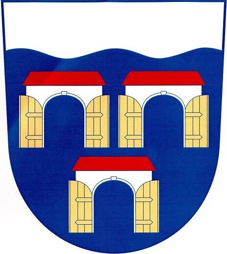 Soubor:Tri Dvory coa.jpeg