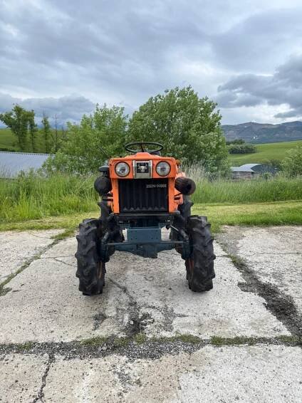 Japonský malotraktor KUBOTA B7001 - MalotraktorShop